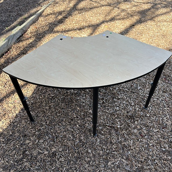 4 quarter circle tables