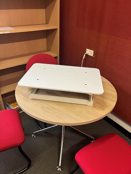 Laptop stand