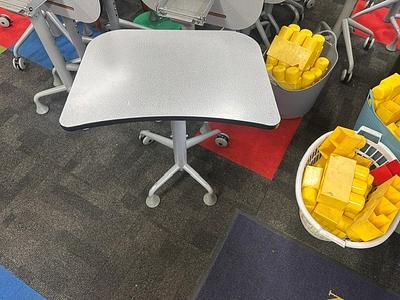 Single tables